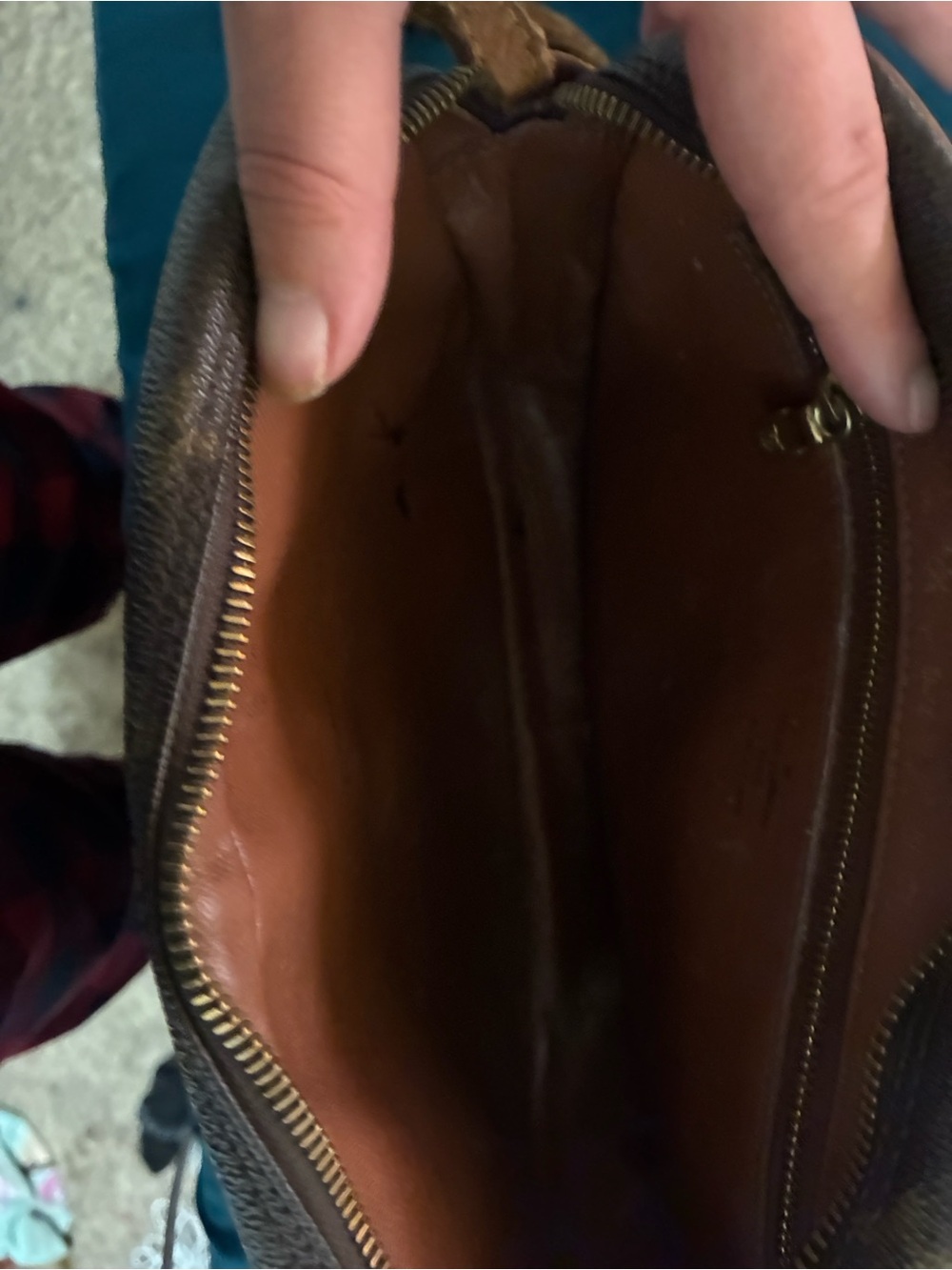 Authentic Louis Vuitton Brown Monogram Crossbody Bag - Picture 2 of 5
